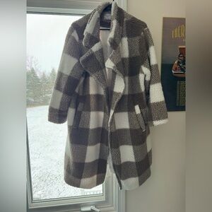 Absolutely White and Tan Teddy Jacket Oversized Collar